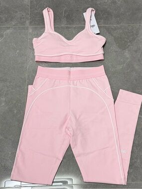 Alo Light Pink Sports Bra & Leggings Set
